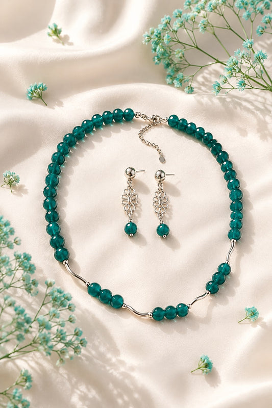 Parure Lucrezia con collana e orecchini in agata verde naturale e argento 950 realizzata a mano da OSADA Gioielleria